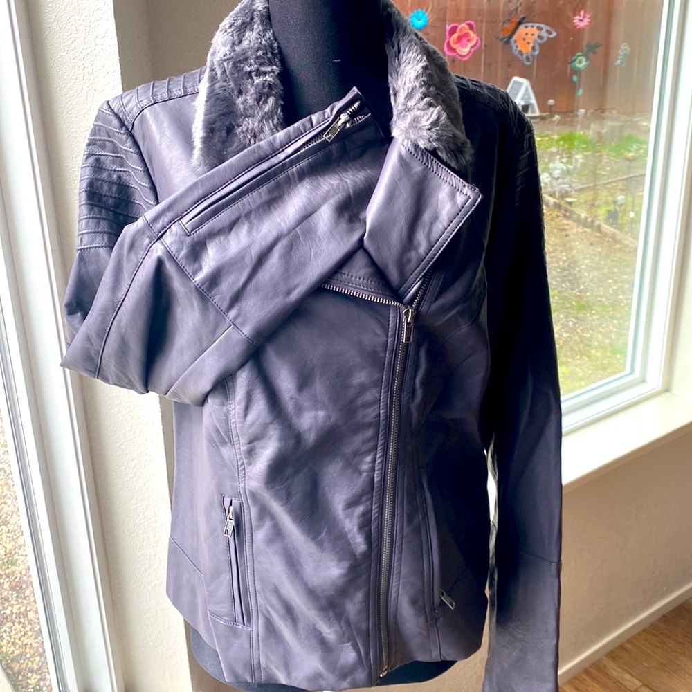 Torrid Adorable faux leather zipper jacket💟